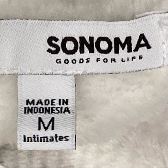 NWT Sonoma Plush robe in size M. Grey plaid. - Picture 7 of 12